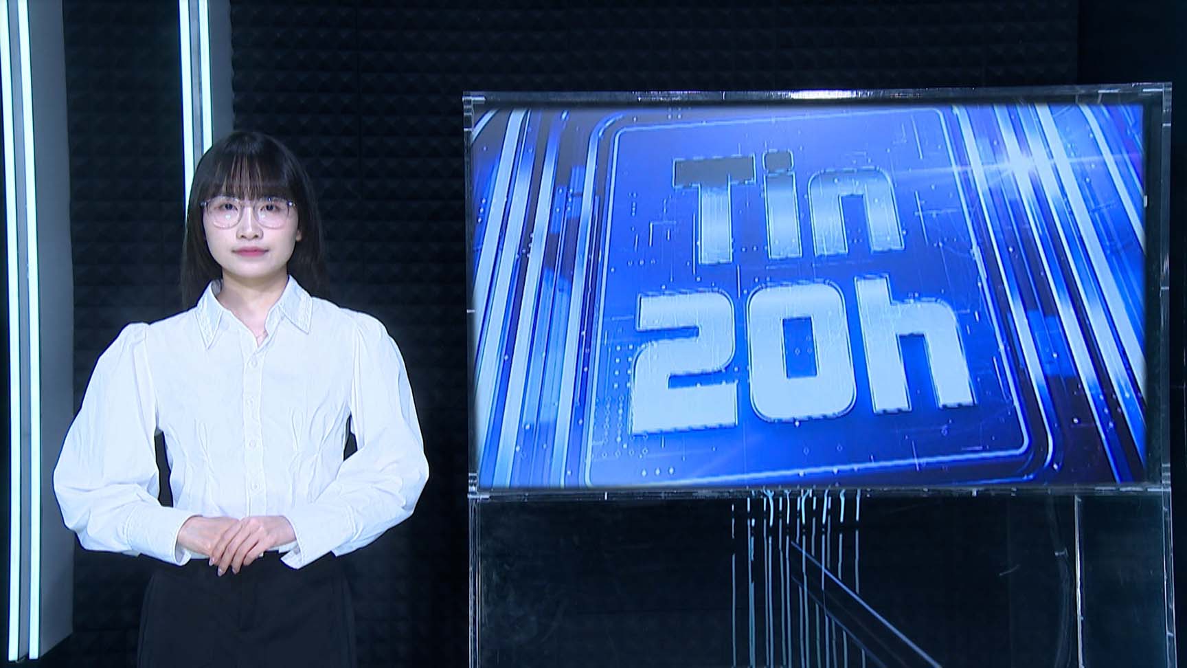 8 PM News: Striving for 100% of cadres, civil servants, and public employees to have unified electronic identification