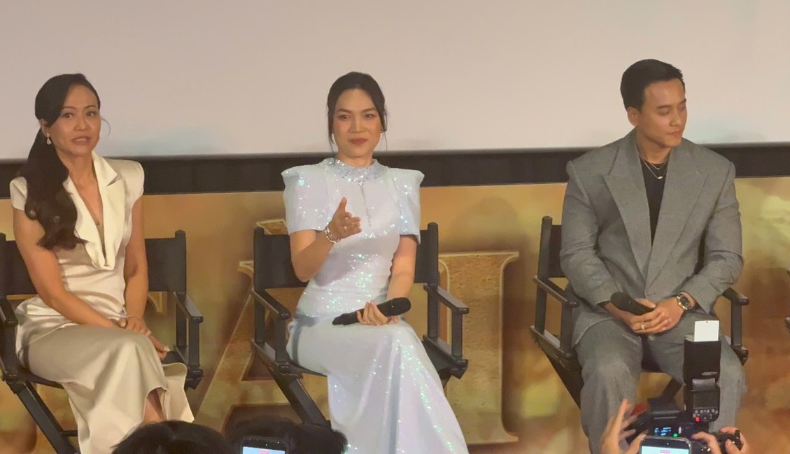 My Tam (middle) at the movie premiere. Photo: DI PY.