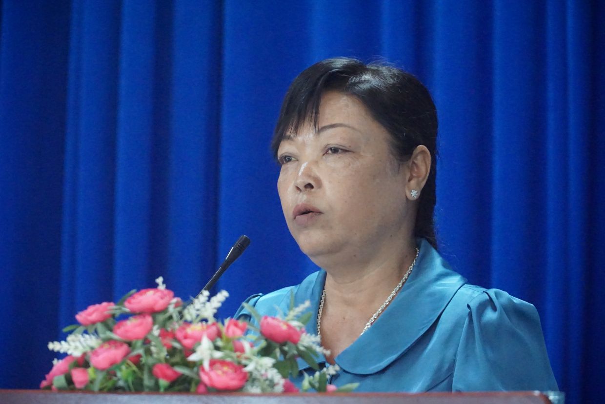 Cử tri xã Hưng Hội, tỉnh Cà Mau mong sau khi đắc cử các đại biểu quan tâm hơn nữa phụ nữ, trẻ em vùng đồng bào dân tộc. Ảnh: Nhật Hồ.