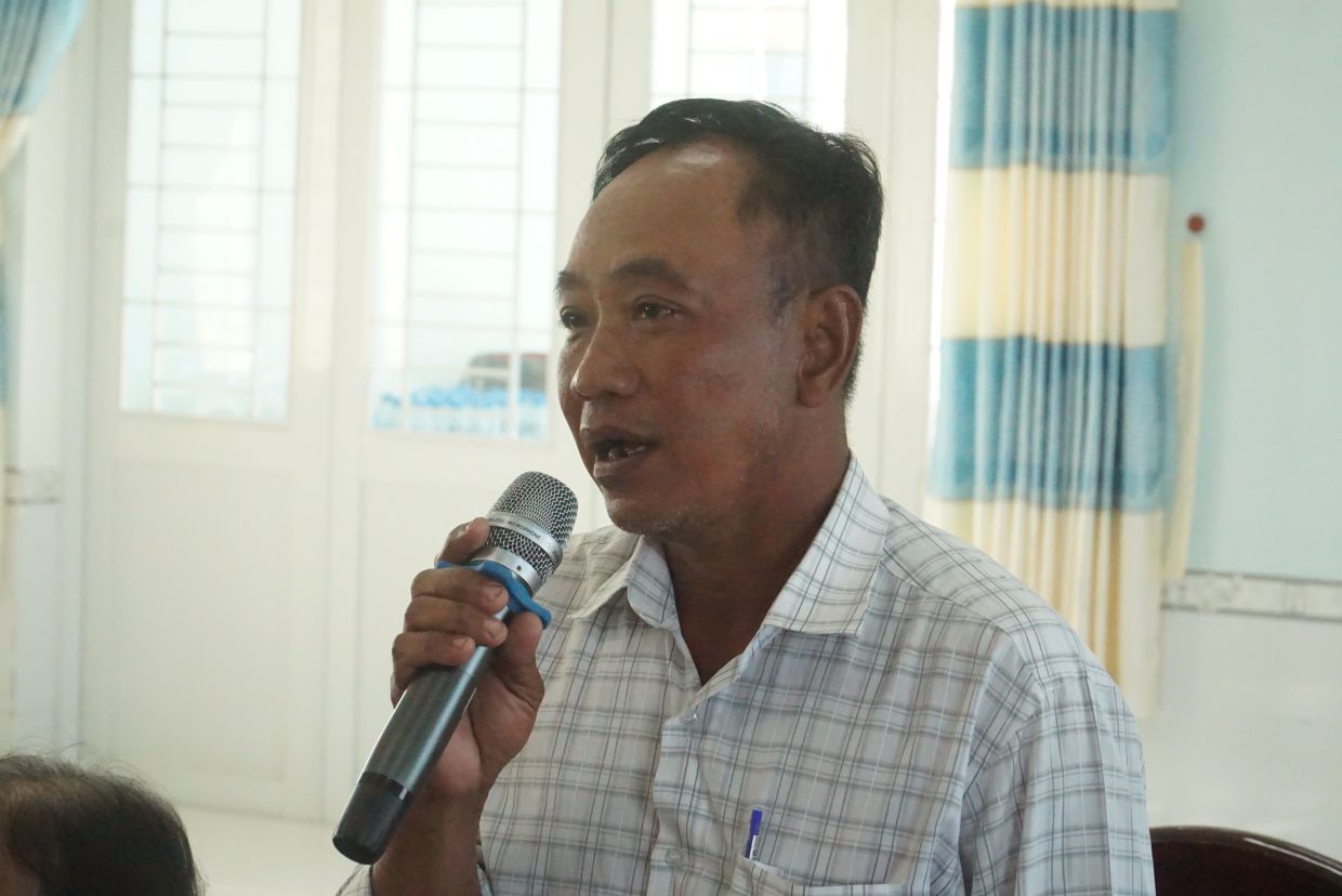 Cử tri xã Hưng Hội, tỉnh Cà Mau kiến nghị xem xét tình trạng giá nông sản bếp bênh khiến nông dân gặp khó khăn kéo dài. Ảnh: Nhật Hồ.