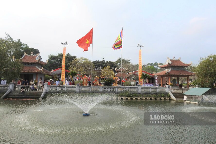 Quang cảnh Đền Lăng Sương, xã Tu Vũ, tỉnh Phú Thọ. Ảnh: Tô Công.