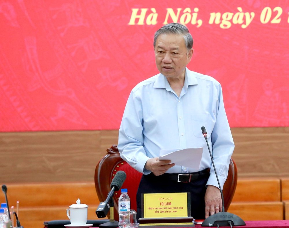 General Secretary To Lam chairs a working session with the Central Policy and Strategy Committee, afternoon 2. 3. Photo: Hien Hoa