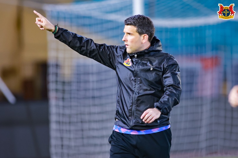 Ninh Binh Club parts ways with coach Gerard Albadalejo. Photo: NBFC