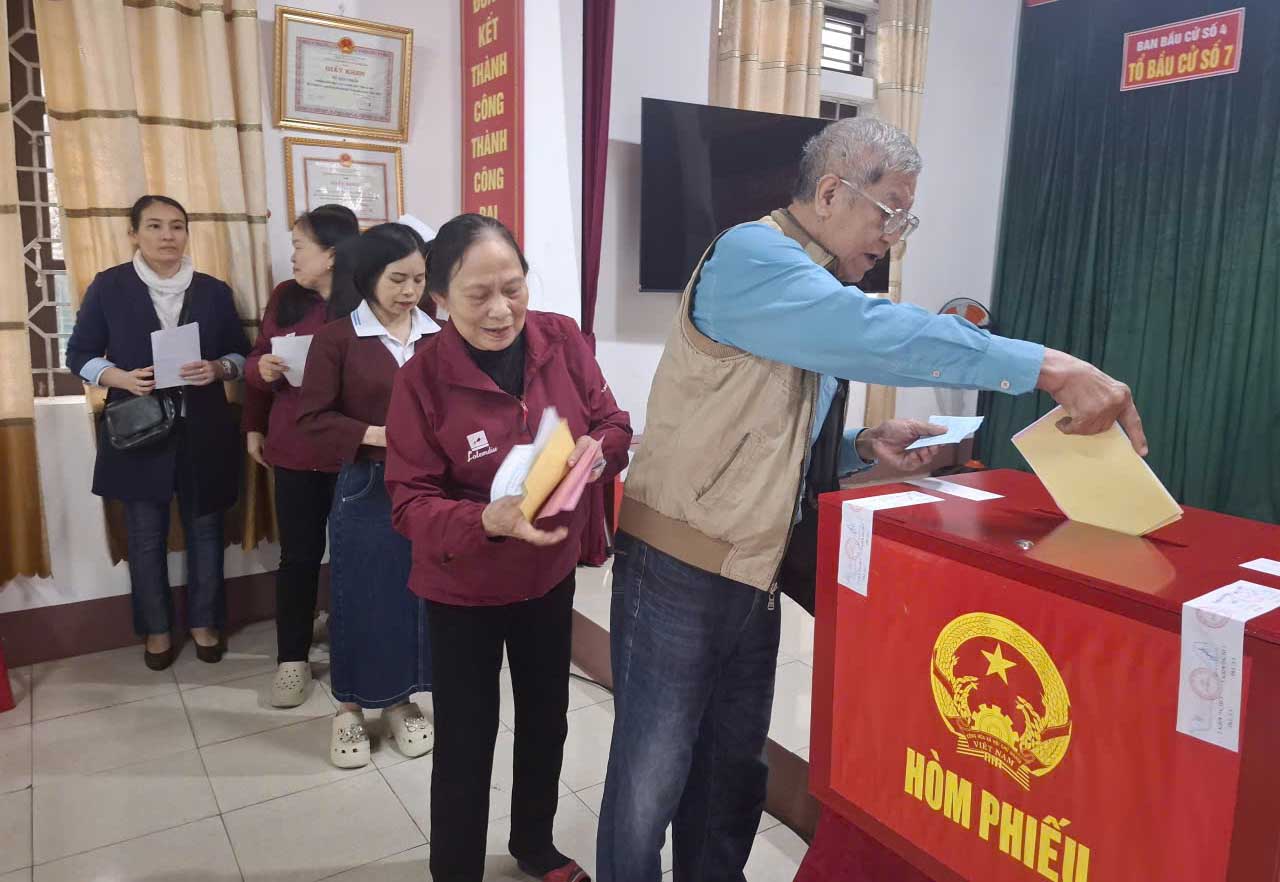 Ha Tinh Provincial Election Commission has announced the results of the election of National Assembly deputies of the 16th term and People's Council deputies at all levels for the 2026-2031 term. Photo: Tran Tuan