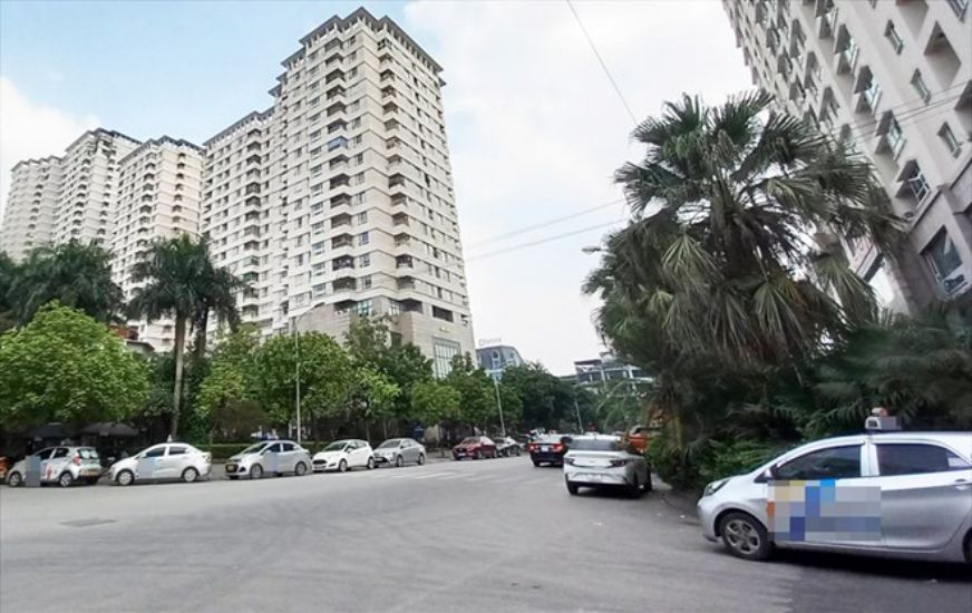 Hanoi taxi businesses support "greening", worry about capital and liquidation of gasoline vehicles. Photo: Hieu Anh