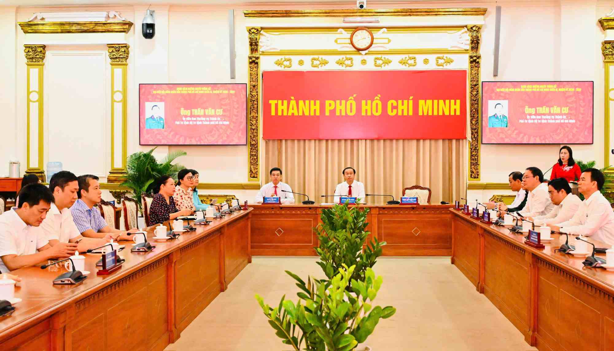 Ho Chi Minh City announces the list of 125 people elected as People's Council deputies for the 2026 - 2031 term. Photo: Viet Dung