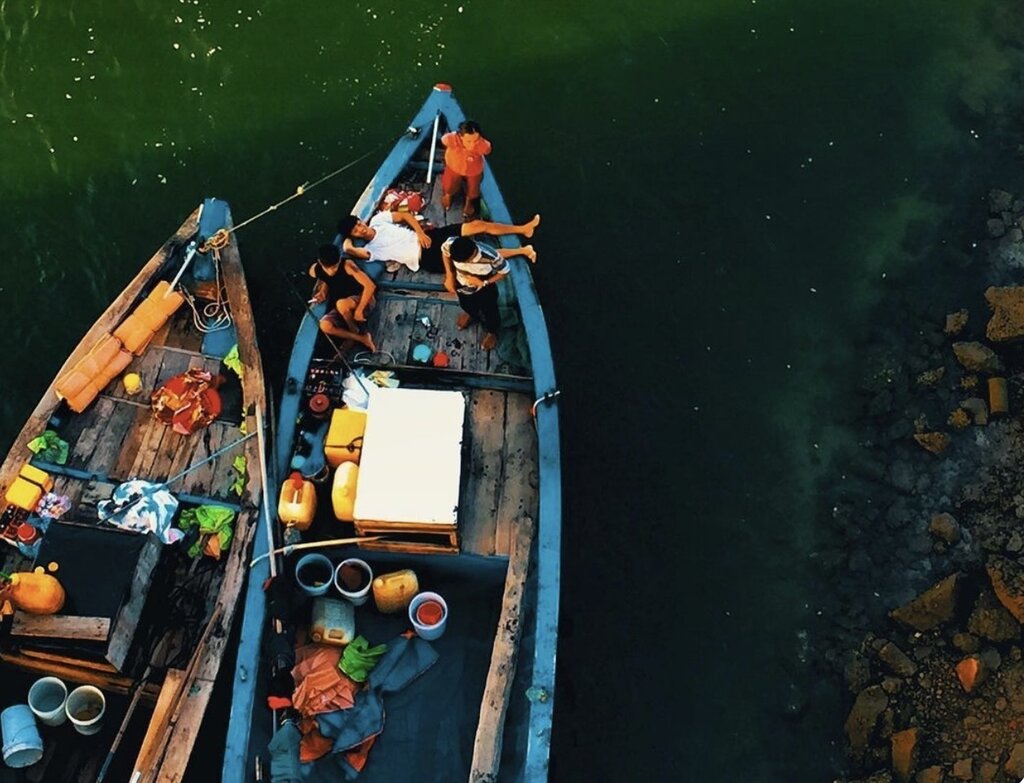 Hình ảnh thơ mộng của ngư dân trên biển Cửa Đại Hội An thật giản dị. Ảnh: Hải Âu 