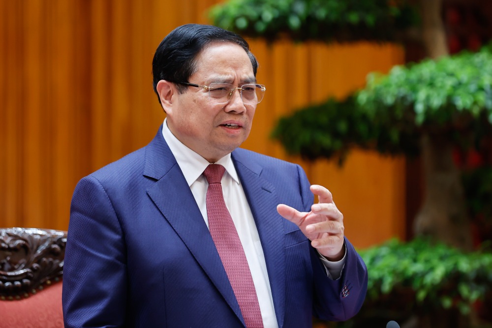 Prime Minister Pham Minh Chinh requested to promote the transition to electric vehicles and develop charging infrastructure. Photo: Nhat Bac/VGP