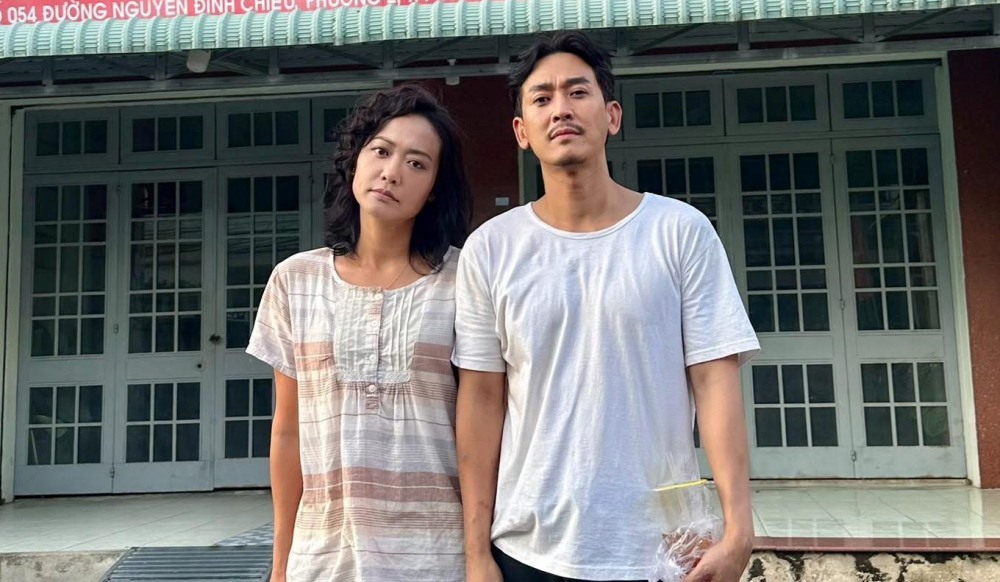 Actors Hong Anh and Hua Vi Van. Photo: Cut from video.