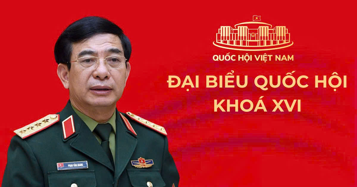 Politburo member, General Phan Van Giang elected as National Assembly Deputy of the 16th term. Photo: Dinh Truong