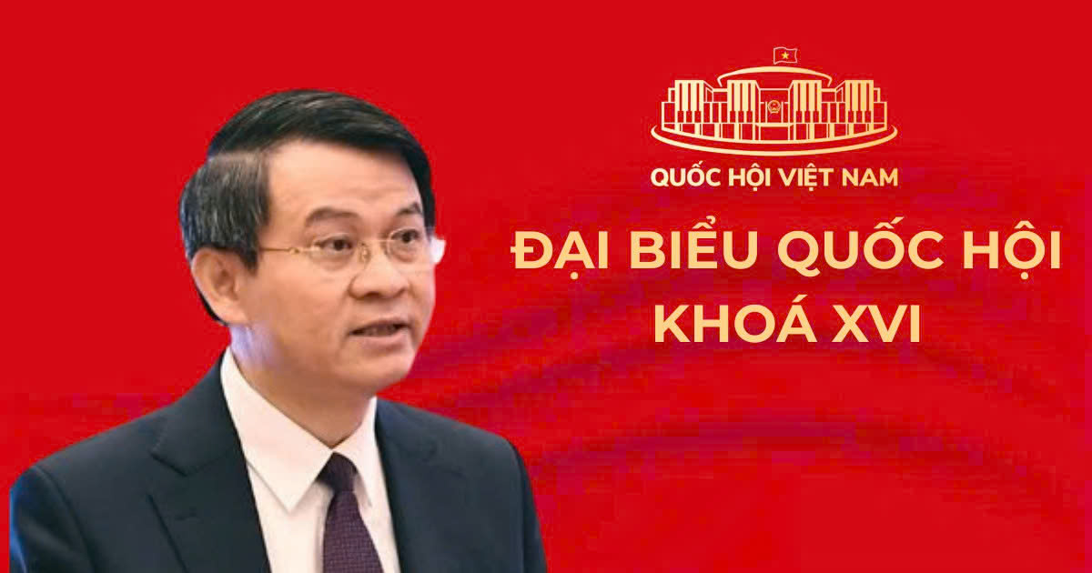 Director of the Ho Chi Minh National Academy of Politics Doan Minh Huan was elected as a National Assembly Deputy of the XVI term. Photo: Cao Nguyen