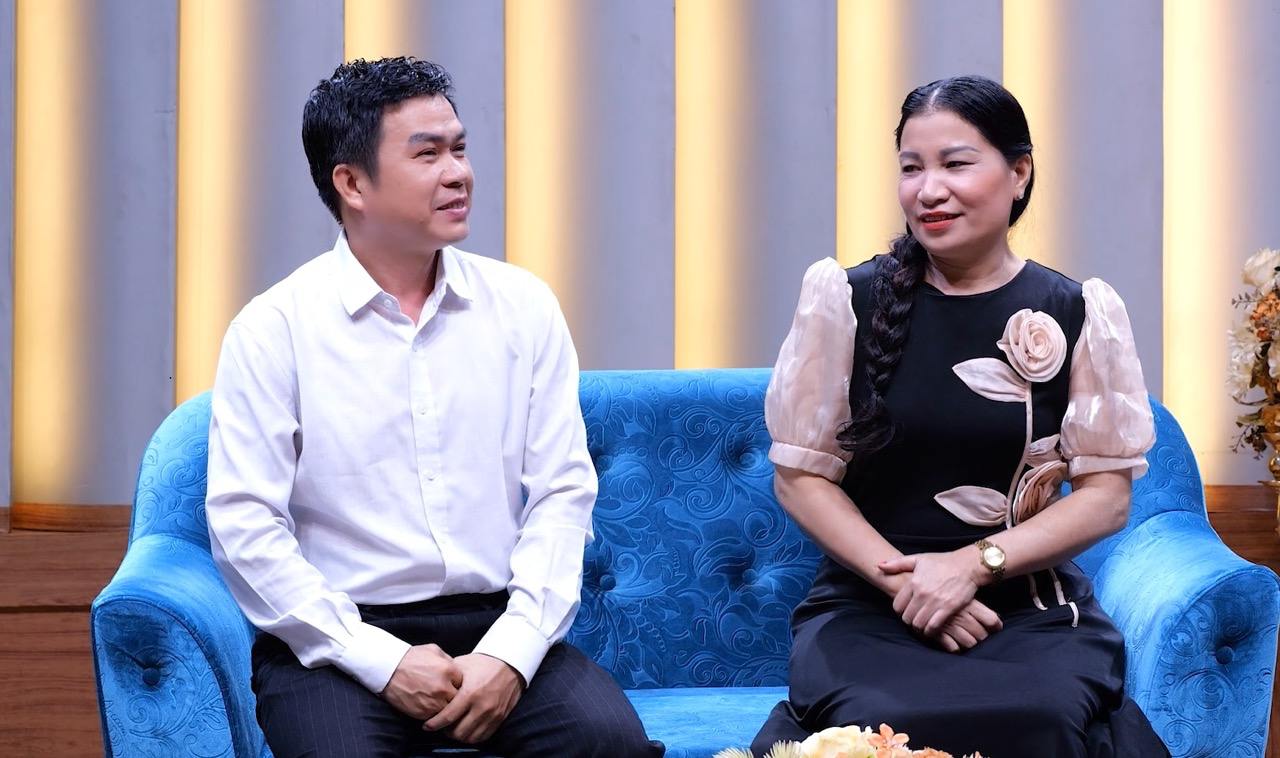 Ms. Phuong Thao and her husband. Photo: Jet provided.