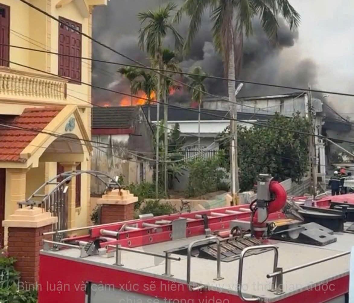 Fire scene. Photo cut from clip: Xuan Quyen