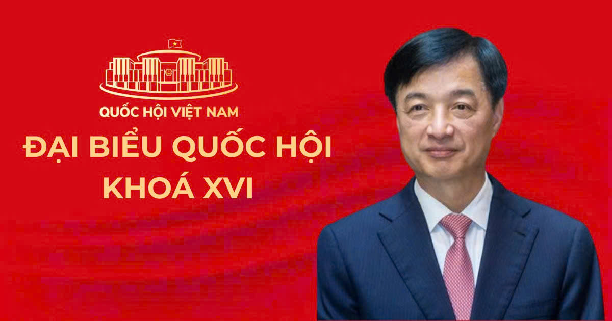 Politburo Member, Secretary of the Hanoi Party Committee Nguyen Duy Ngoc was elected as a National Assembly Deputy of the XVI term, constituency No. 10, Hanoi City. Photo: Dinh Truong