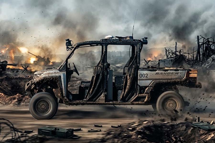 Self-driving technology helps Polaris off-road vehicle perform dangerous tasks such as transportation, reconnaissance, and ambulances without direct soldier control. Graphics: Cat Tien