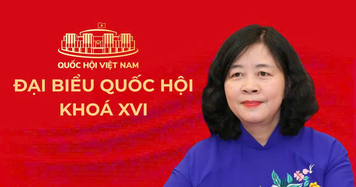 Politburo Member, Secretary of the Party Central Committee, Chairman of the Central Committee of the Vietnam Fatherland Front Bui Thi Minh Hoai was elected as a National Assembly Deputy of the 16th term. Photo: Pham Dong