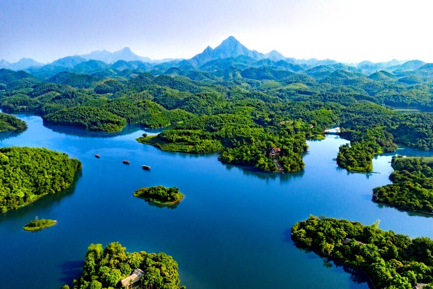 The Ao Chau Urban, Cultural, Sports and Golf Service Area project will exploit the tourism potential of Ao Chau lagoon in Ha Hoa commune. Photo: Ha Hoa Commune People's Committee