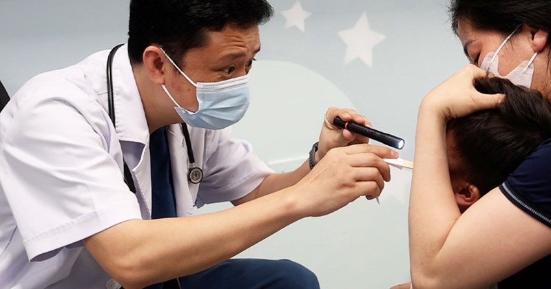 Mùa cao điểm RSV: Phòng nào tốt nhất cho trẻ và mẹ bầu?