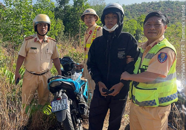 Hậu bị lực lượng chức năng bắt giữ. Ảnh: Công an 