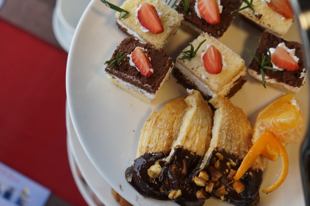 Cakes are foods that should be restricted to protect cardiovascular health. Photo: Thanh Thanh