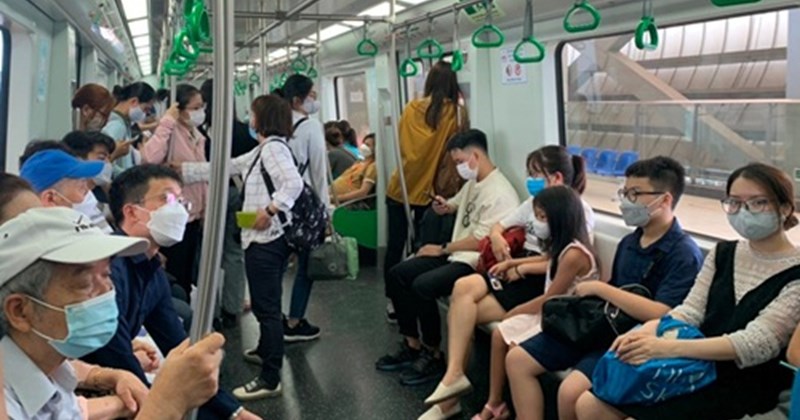 Hơn 70.000 hành khách đi tàu mỗi ngày, gần gấp đôi