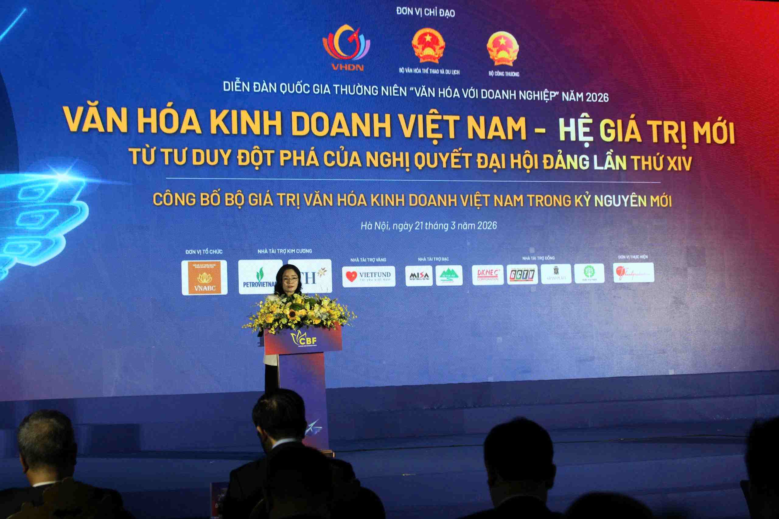 Thứ trưởng Trịnh Thị Thủy phát biểu khai mạc “Diễn đàn . Ảnh: Lê Tuyến