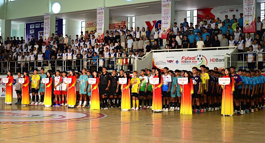 Athletes from 8 universities participate in the HDBank Student Futsal Tournament in the Mekong Delta region in 2026. Photo: Uyen Nguyen