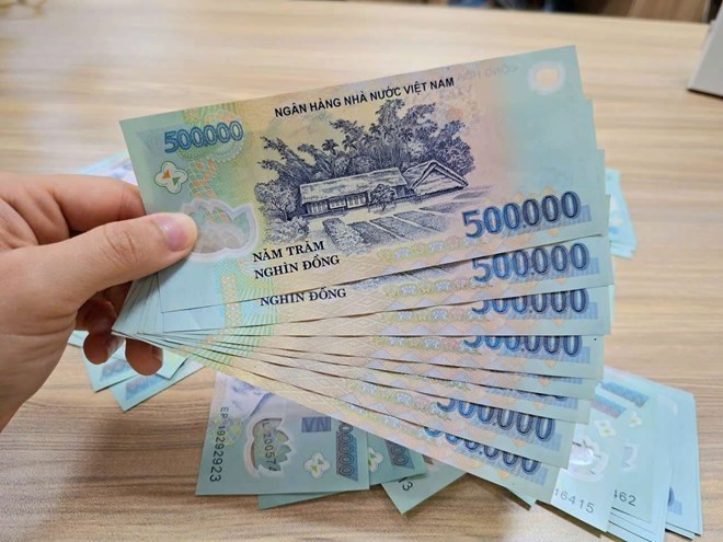 Bac A Bank's interest rate for deposits under 1 billion VND is as high as 6.9%/year. Photo: Thach Lam