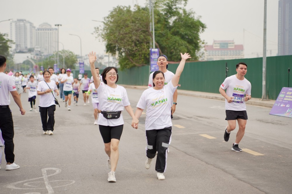 Với thông điệp “Sáng tạo Xanh - Tương lai Xanh”, giải chạy thu hút hơn 2.000 người tham gia 