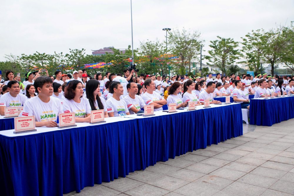 Các đại biểu tham dự sự kiện.