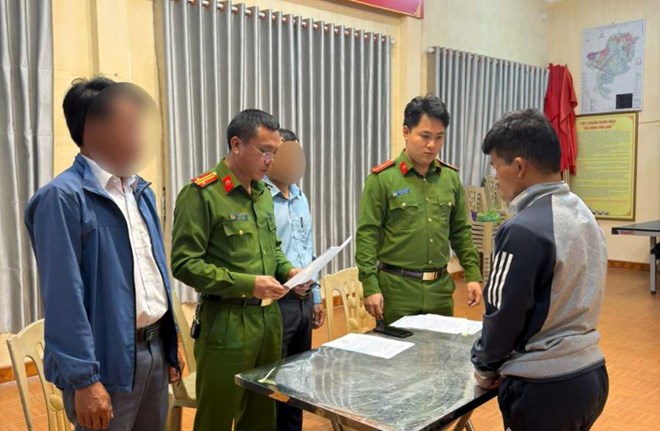 Trộm 2 điện thoại, đối tượng nhiều tiền án ở Hưng Yên bị khởi tố