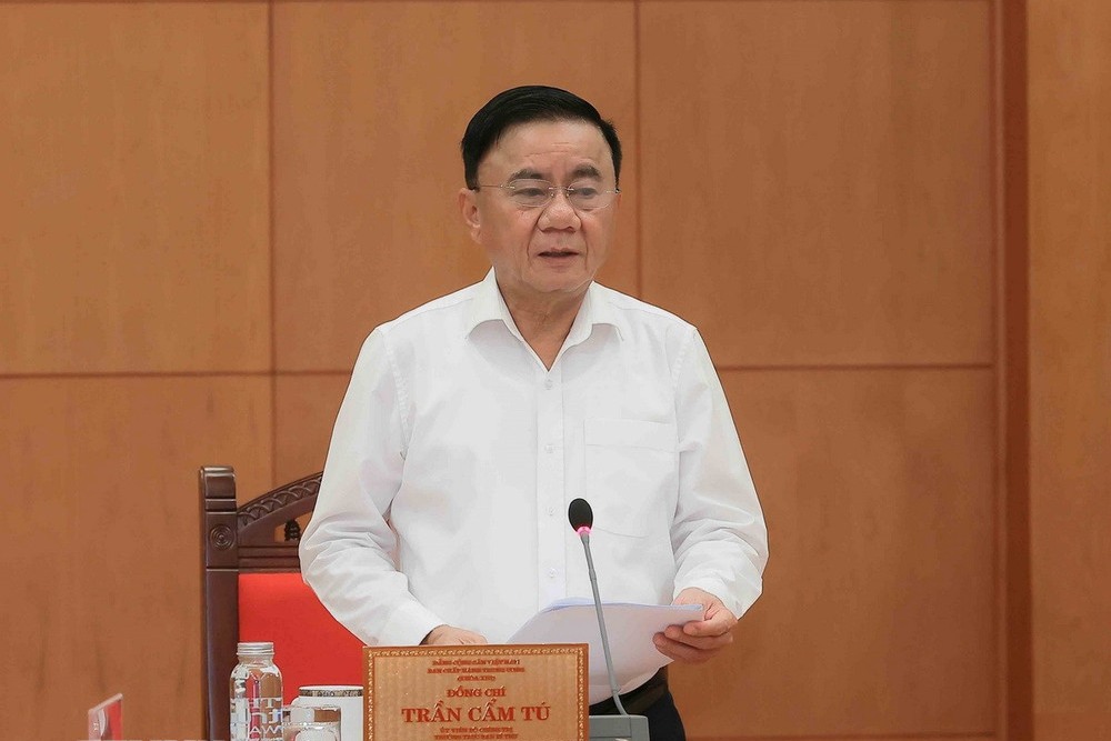 Politburo Member, Standing Secretary of the Secretariat Tran Cam Tu has just signed and issued Conclusion No. 14-KL/TW dated March 20, 2026 on ensuring stable fuel supply and prices in the new situation. Photo: VNA