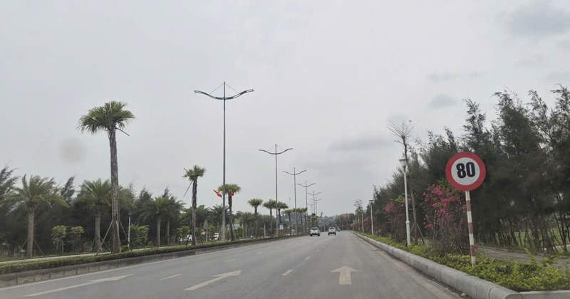 Quảng Ninh: Nâng tốc độ tối đa đường ven biển đẹp nhất lên 80km/h