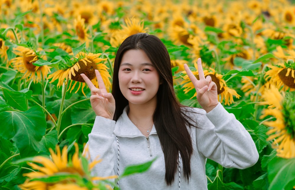 Ngay từ khi mở cửa, địa điểm này nhanh chóng “gây sốt” trên mạng xã hội, được nhiều nhiếp ảnh gia và bạn trẻ chia sẻ.