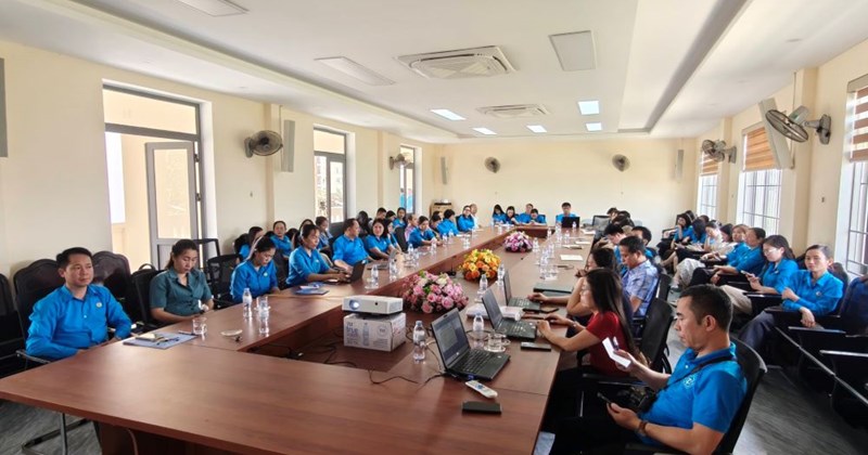 Nâng cao nhận thức về luật bảo hiểm cho người lao động
