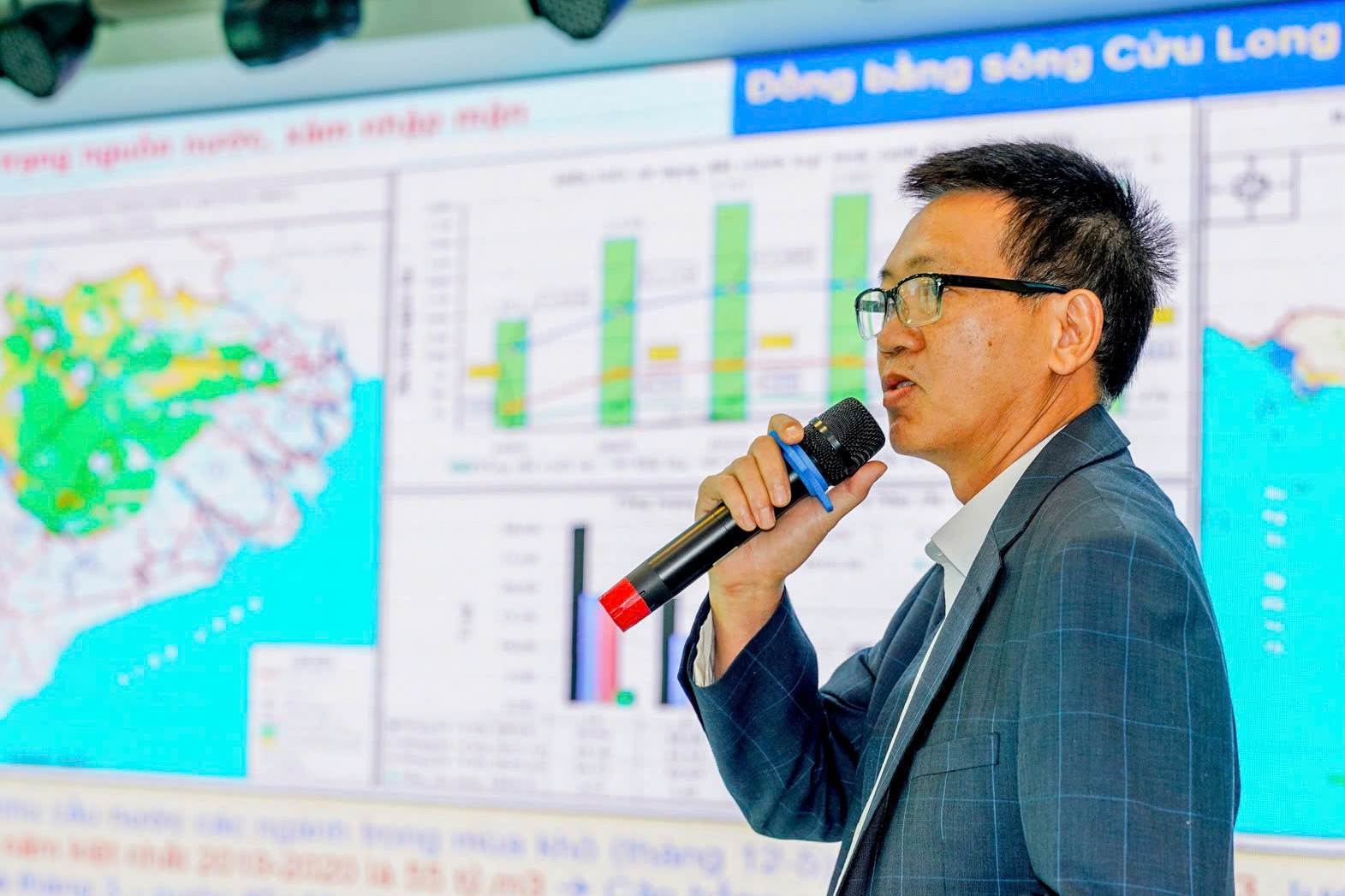 PGS.TS Nguyễn Phú Quỳnh - Phó Viện trưởng Viện Khoa học thủy lợi miền Nam. Ảnh: Tạ Quang