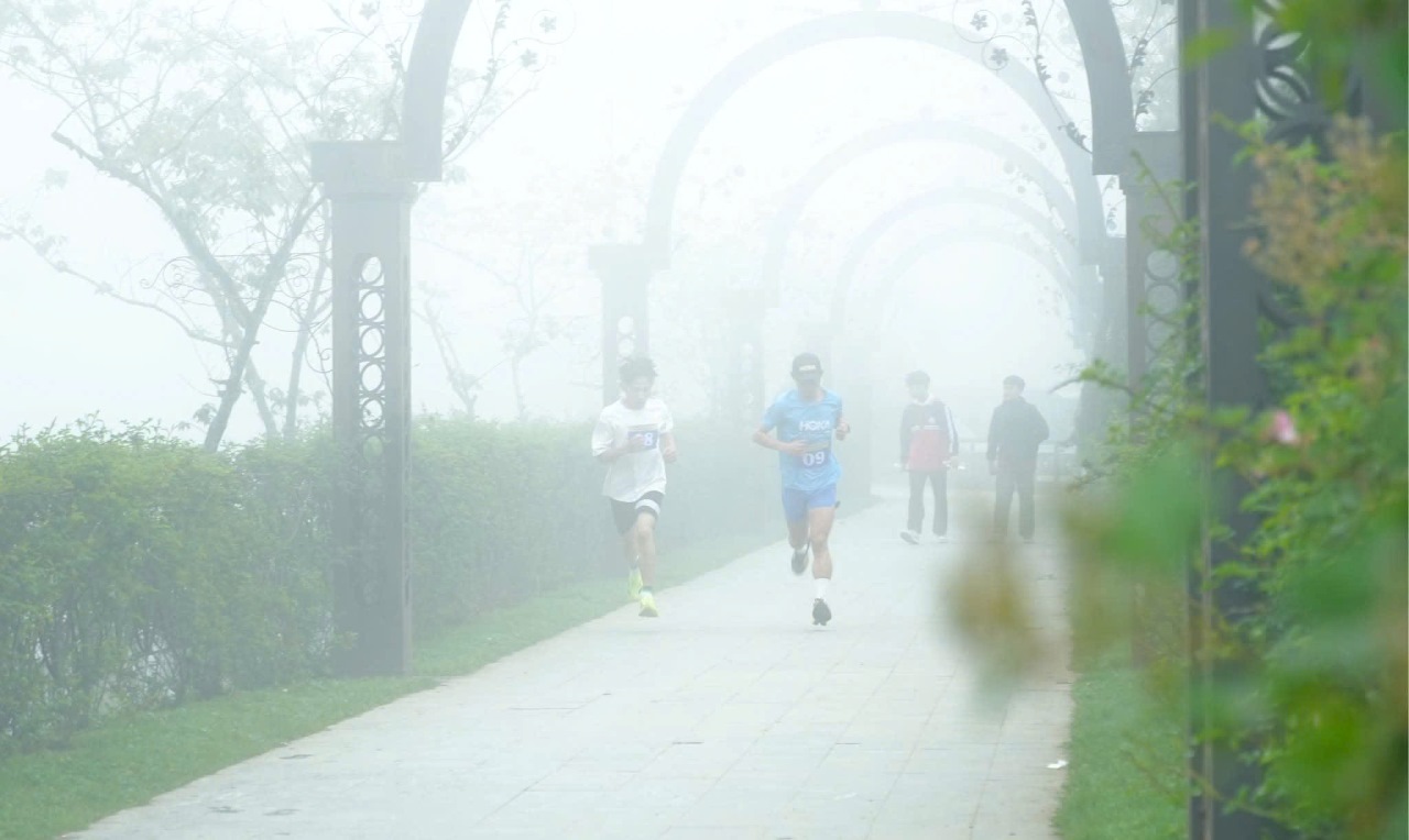 Đồng loạt các xã, phường trên địa bàn tỉnh tổ chức hưởng ứng ngày chạy Olympic vì sức khỏe toàn dân, thu hút hàng trăm nghìn người tham gia. Ảnh: Văn Đức