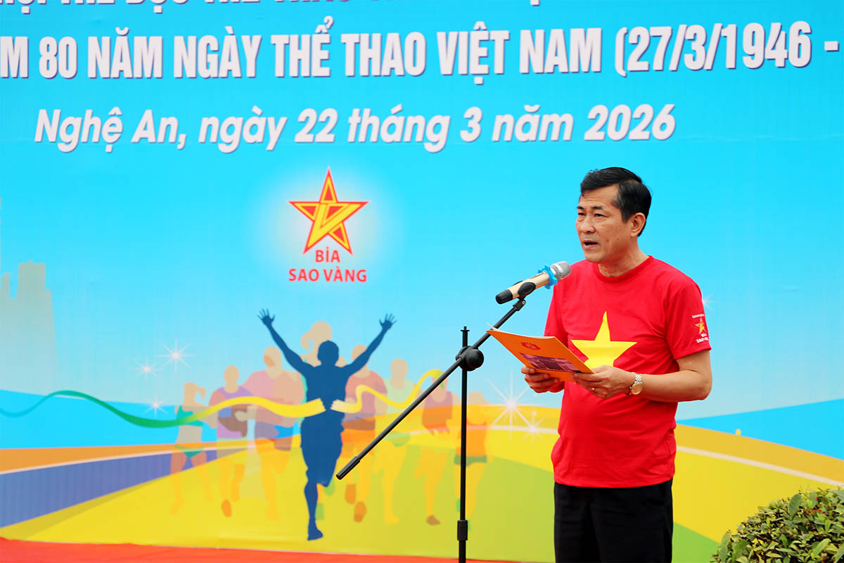 El Sr. Thai Van Thanh, Vicepresidente del Comité Popular Provincial de Nghe An, habló en la ceremonia de lanzamiento. Foto: Ngoc Anh