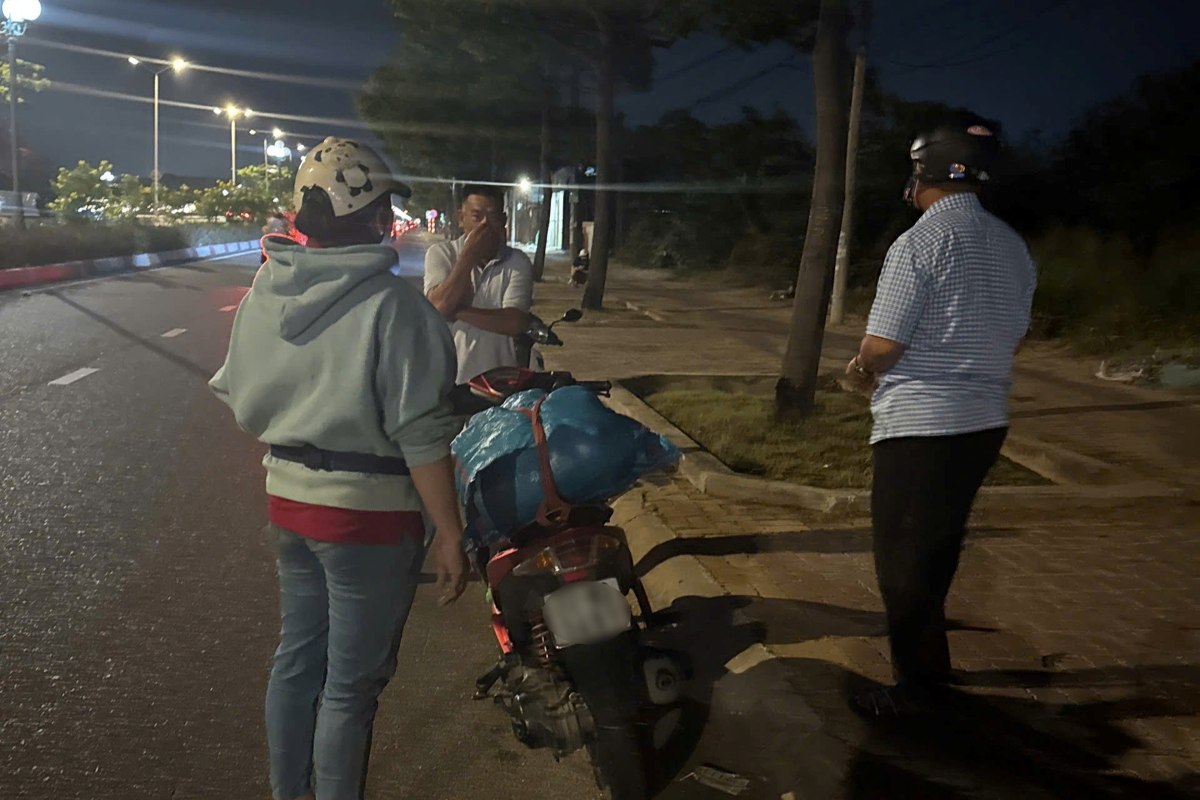 A case of illegal waste disposal was discovered by functional forces and filed for handling. Photo: UBPT