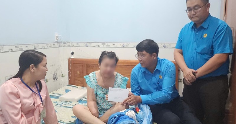 Hỗ trợ 5 triệu đồng cho nữ công nhân bị tai nạn giao thông