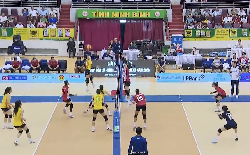 ビンチュン・トンティンが2026年ホアルーカップ準決勝でベトインバンクと対戦。写真:ベトナムバレーボール