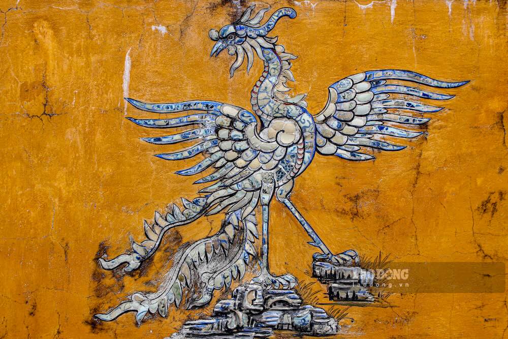 Những chi tiết trang trí được phục hồi công phu trong dự án tu bổ hơn 40 tỉ đồng cách đây không lâu.