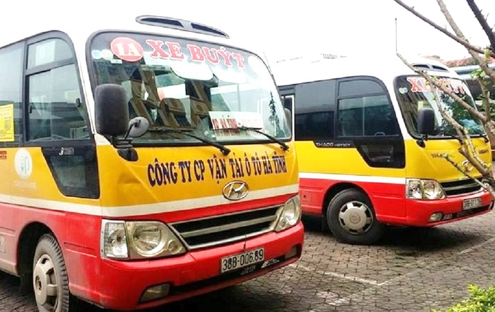 Ha Tinh pronto organizará una licitación para operar las rutas de autobús. Foto: Hoang Anh