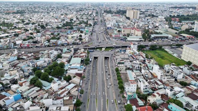 El punto de inicio de la Carretera Nacional 22 en el cruce de An Suong. Foto: Anh Tu