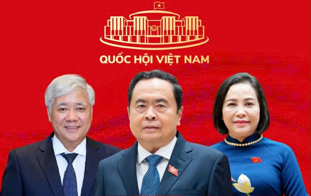Politburo Member, National Assembly Chairman Tran Thanh Man (center); Politburo Member, Standing Vice Chairman of the National Assembly Do Van Chien (left) and Vice Chairman of the National Assembly Nguyen Thi Thanh were elected as National Assembly deputies of the XVI term. Photo: Dinh Truong.