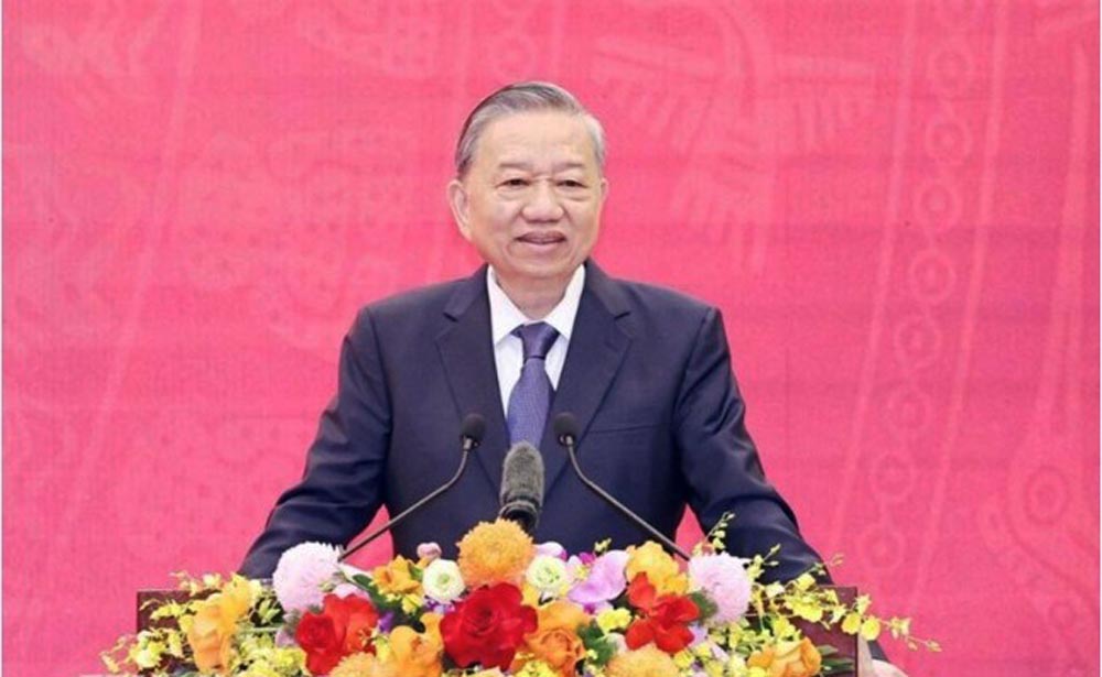 General Secretary To Lam delivered the opening speech at the 2nd Central Conference of the XIV term. Photo: VNA