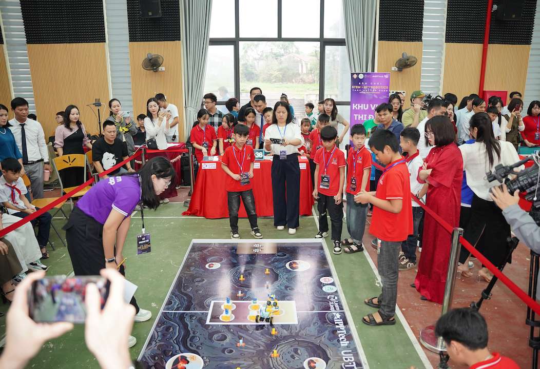 Vòng Chung kết Sân chơi STEM – AI – Robotics Thái Nguyên 2026 với chủ đề “Equity Engineer”. Ảnh: Thạch Lam 