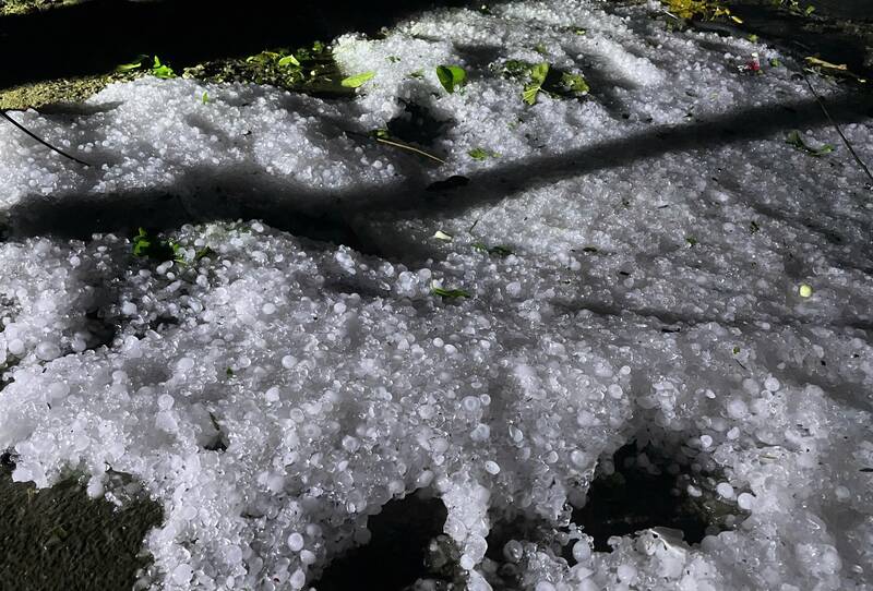 Hail in Tuyen Quang. Photo: Hoang Chinh