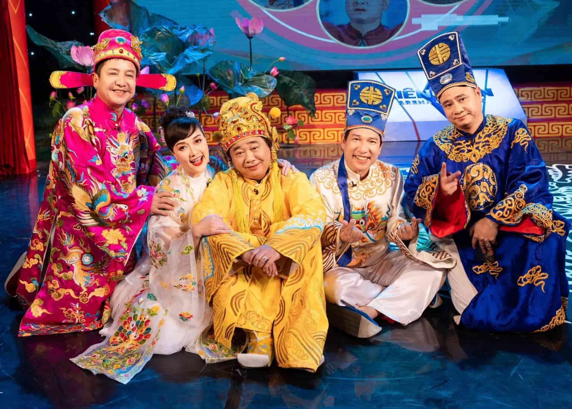 Dàn sao trong chương trình “Táo Quân” được khán giả yêu mến qua nhiều năm. Ảnh Nhà sản xuất.