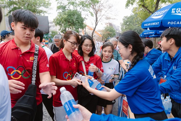 Hoạt động tại trạm tiếp nước được tổ chức bài bản, góp phần đảm bảo trải nghiệm cho người tham gia. Ảnh: Ban tổ chức